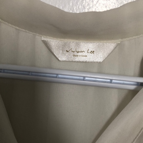 Flowy Blouse - Picture 2 of 2